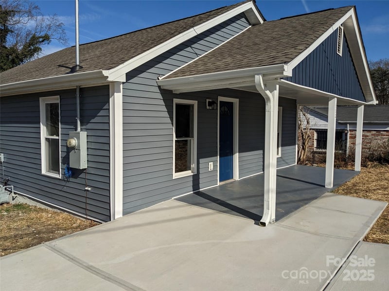 332 Arlington Cir, Lenoir, NC 28645