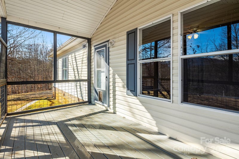 15 Cyrus Ln, Weaverville, NC 28787