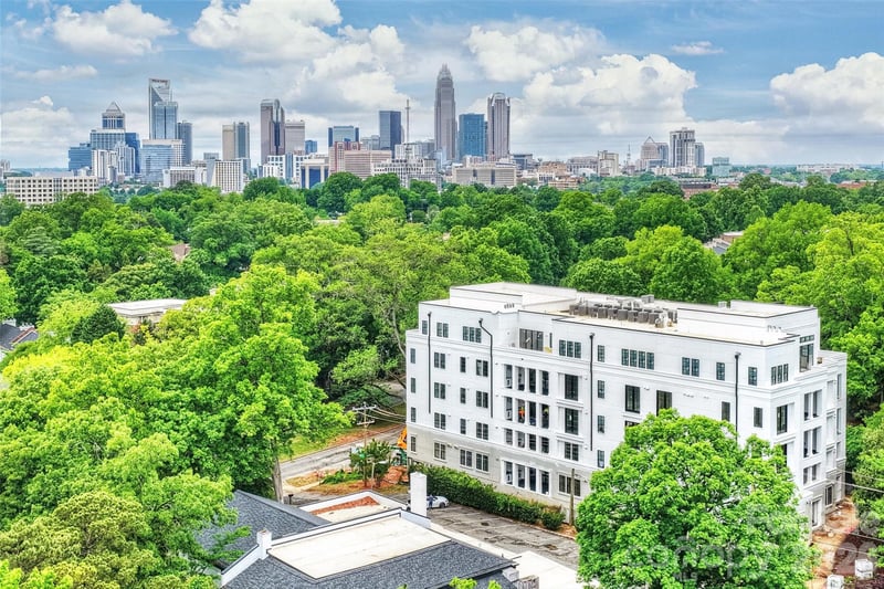 409 Queens Rd #201, Charlotte, NC 28207