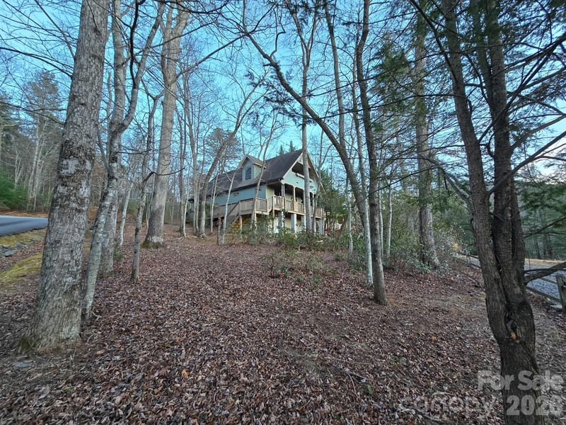 10 Mcmurray Ln, Black Mountain, NC 28711