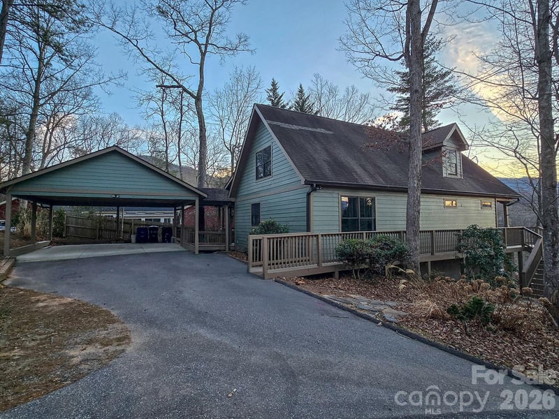 10 Mcmurray Ln, Black Mountain, NC 28711