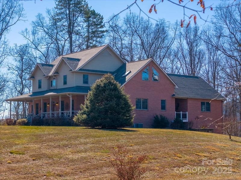 832 Asheville Hw, Sylva, NC 28779