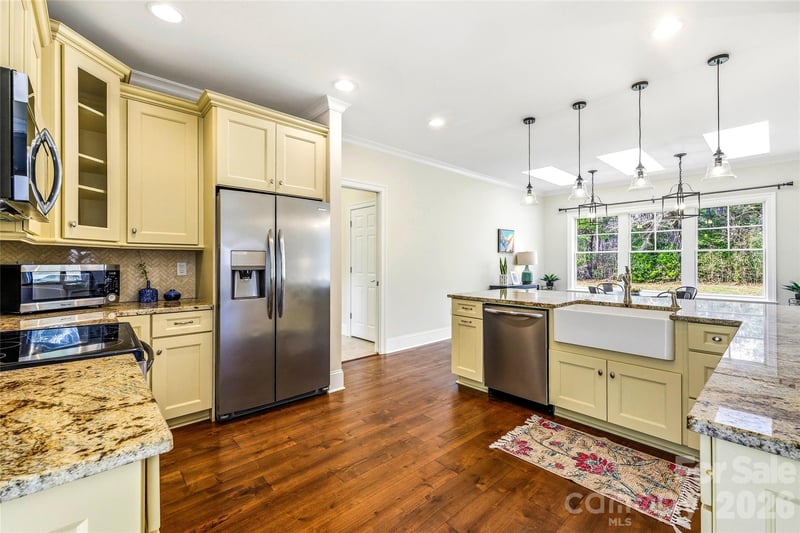 74 Shipman Pw, Flat Rock, NC 28731