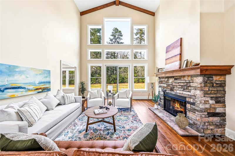 74 Shipman Pw, Flat Rock, NC 28731