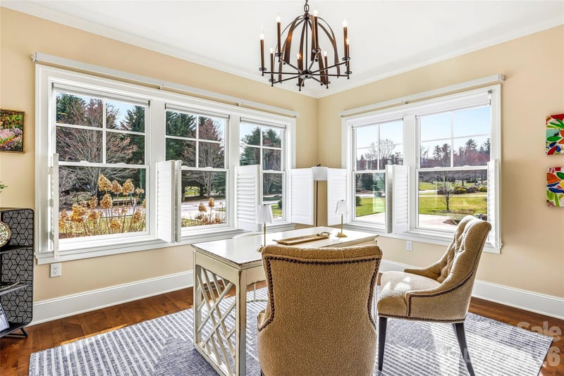 74 Shipman Pw, Flat Rock, NC 28731