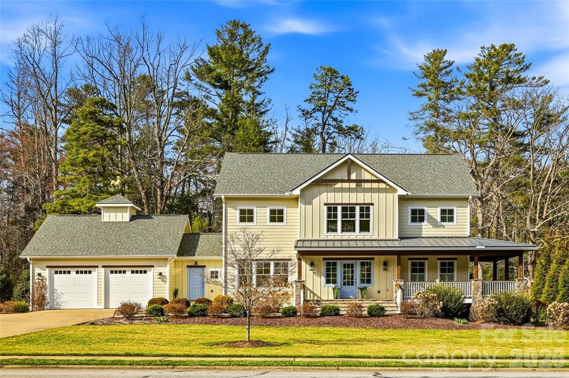 74 Shipman Pw, Flat Rock, NC 28731