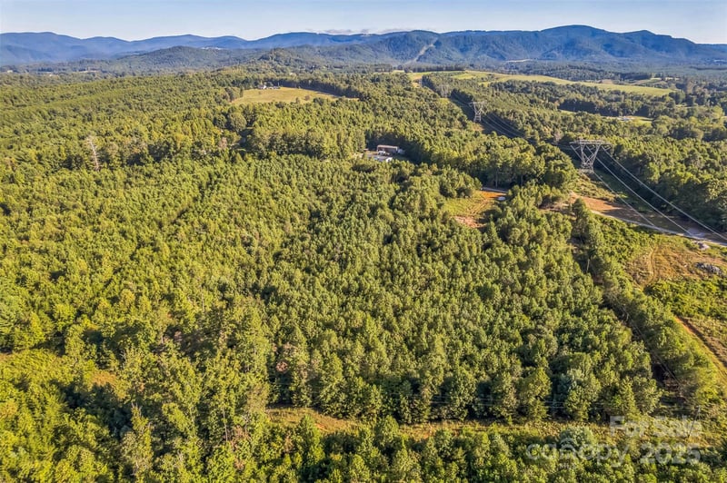 307 Rc Rd, Traphill, NC 28685