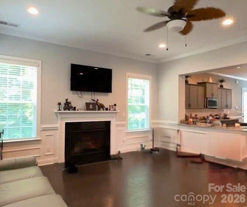 2044 Sweet William Dr, Harrisburg, NC 28075