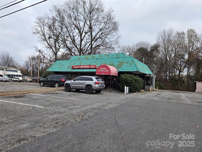 1023 Shelton Ave, Statesville, NC 28677