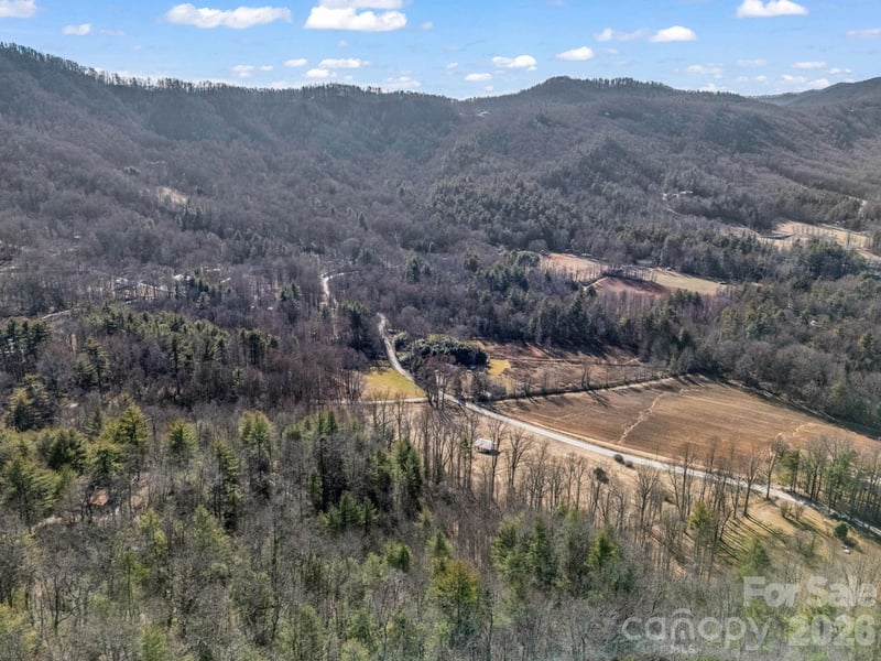 171 Justamere Ln, Hendersonville, NC 28739