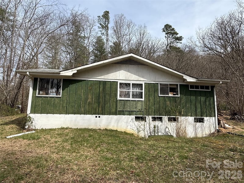 57 Fork Rd, Barnardsville, NC 28709
