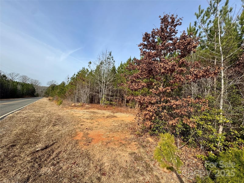 000 Calvary Church Rd, Mount Gilead, NC 27306