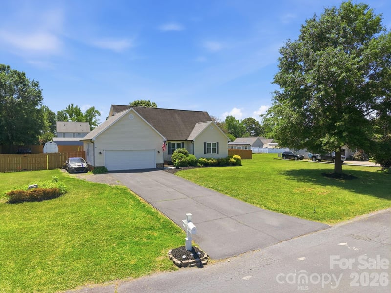 245 Castle Keep Rd, Salisbury, NC 28146