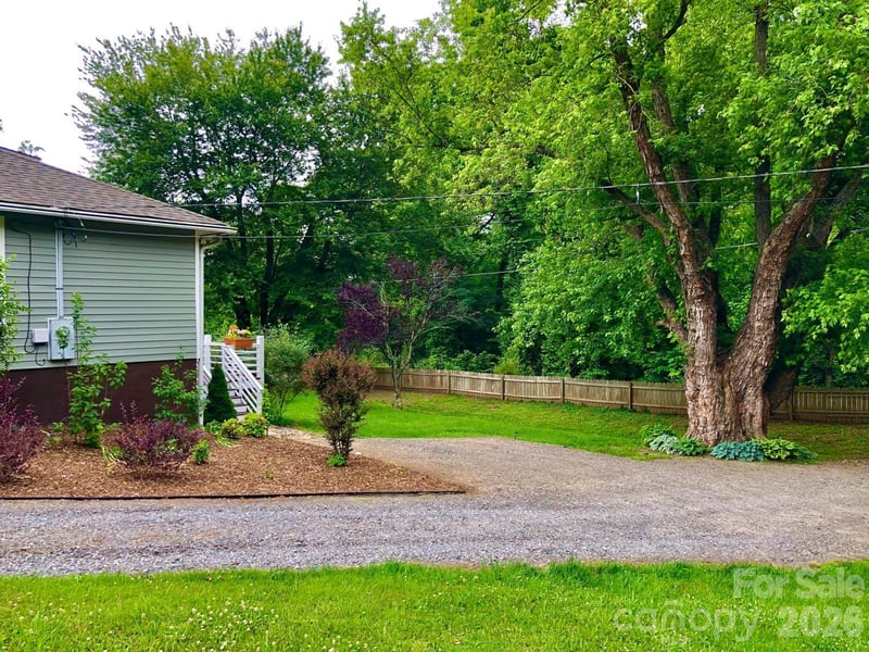 23 Maxwell Rd, Asheville, NC 28805
