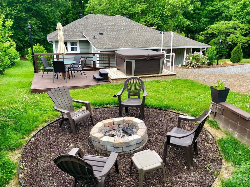 23 Maxwell Rd, Asheville, NC 28805
