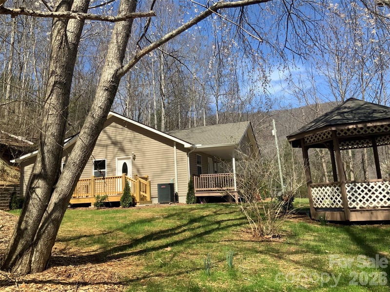 841 B Charlotte Hw, Fairview, NC 28730