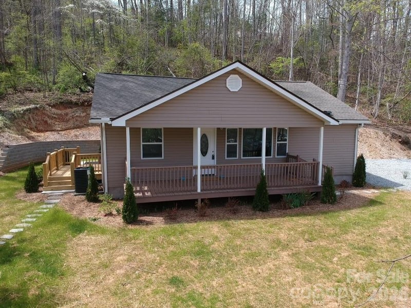 841 B Charlotte Hw, Fairview, NC 28730