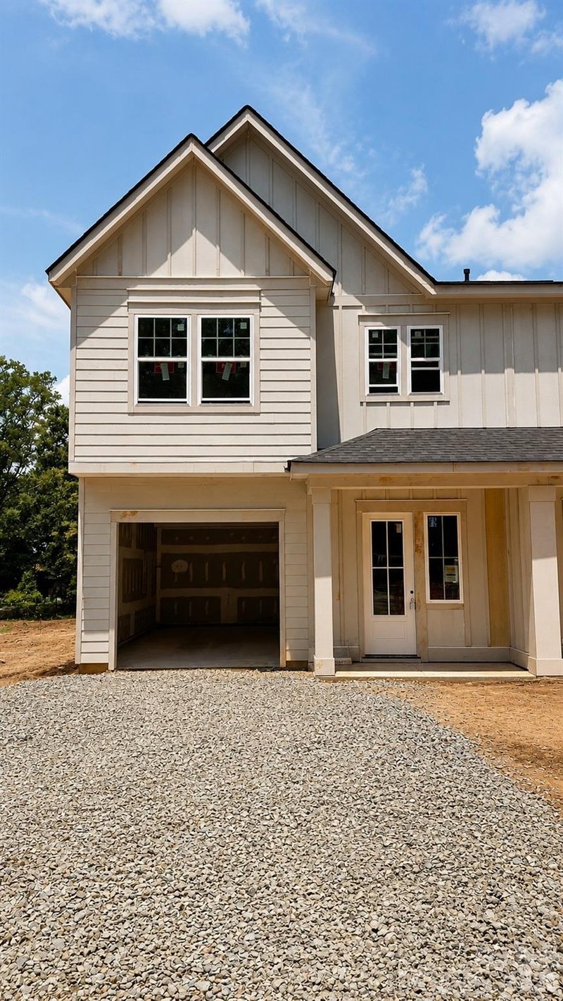 3926 Sarah Dr, Charlotte, NC 28217