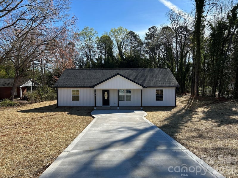 4206 Grissom St, Gastonia, NC 28056