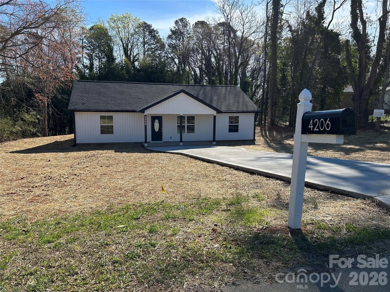 4206 Grissom St, Gastonia, NC 28056