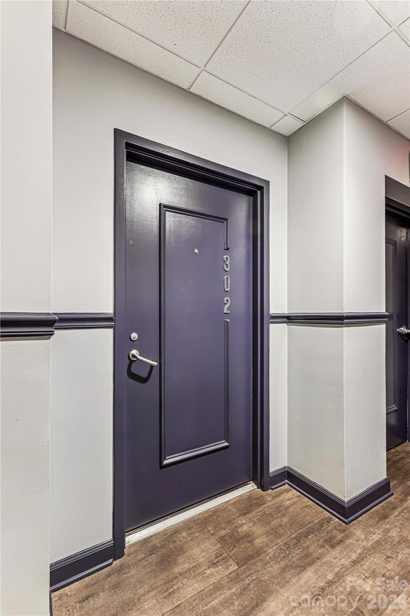 718 Trade St #302, Charlotte, NC 28202