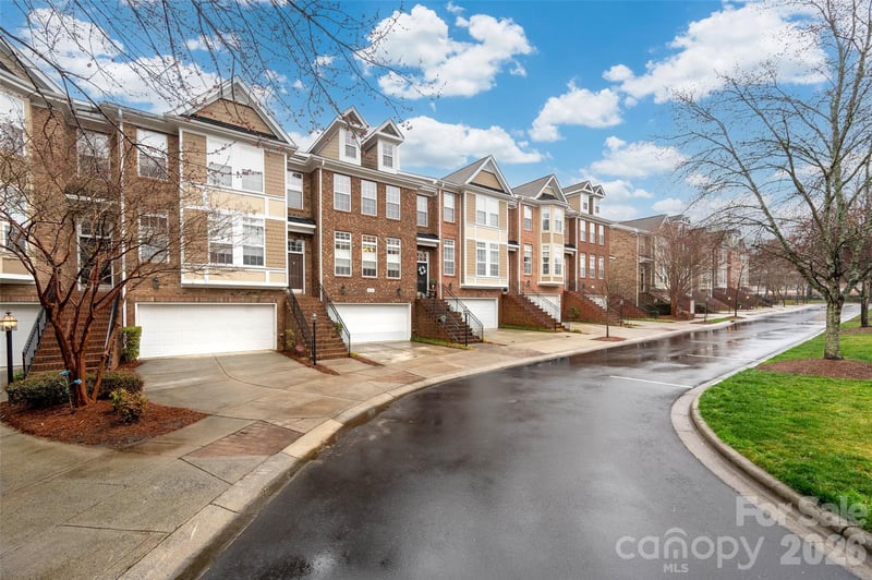 3321 Luke Crossing Dr, Charlotte, NC 28226