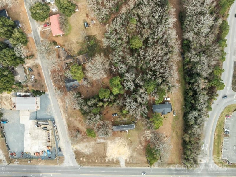 1048 Chesterfield Hw, Cheraw, SC 29520