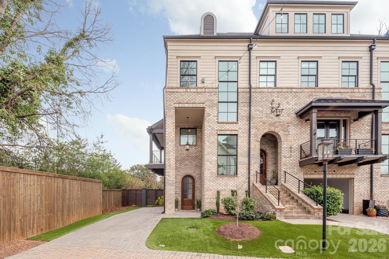 607 Mattie Rose Ln, Charlotte, NC 28204