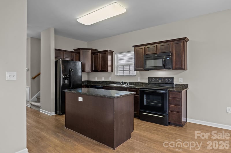 115 Lookout Point Pl, Mooresville, NC 28115