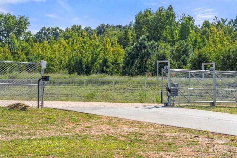 2990 Brantley Rd, Kannapolis, NC 28083
