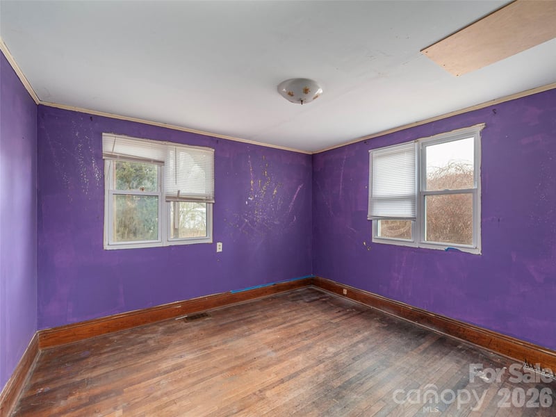 92 Mauney Cove Rd, Waynesville, NC 28786