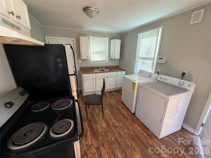 2620 Celia Ave, Charlotte, NC 28216