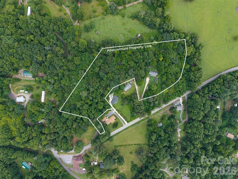 562 Concord Rd, Fletcher, NC 28732