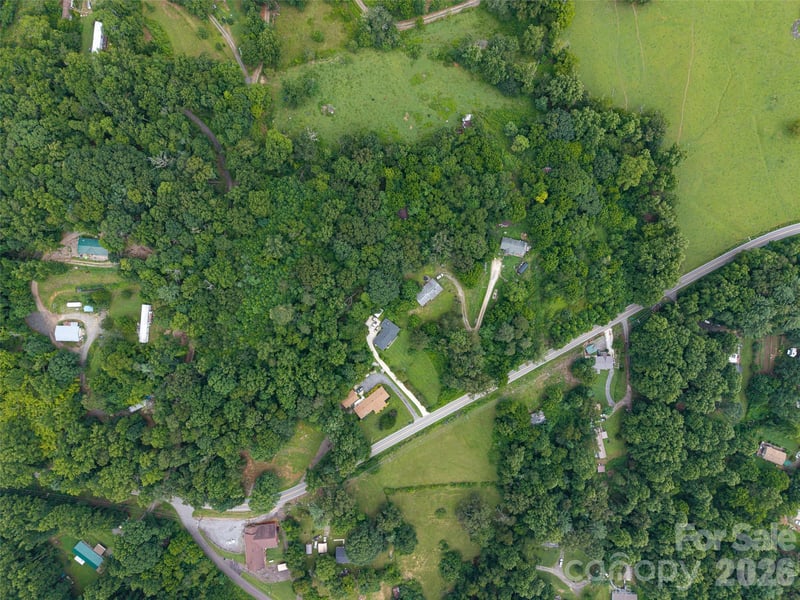 562 Concord Rd, Fletcher, NC 28732