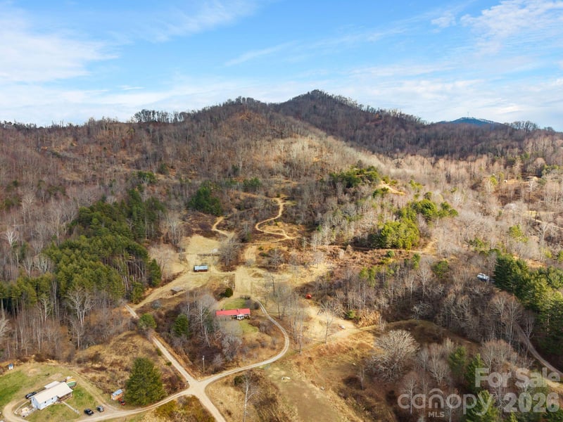 999 Wilson Dr, Canton, NC 28716