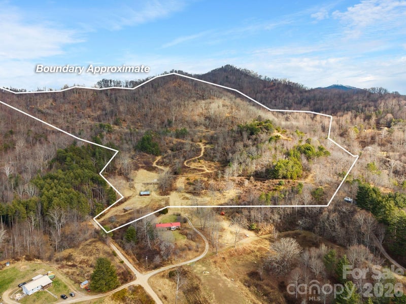 999 Wilson Dr, Canton, NC 28716