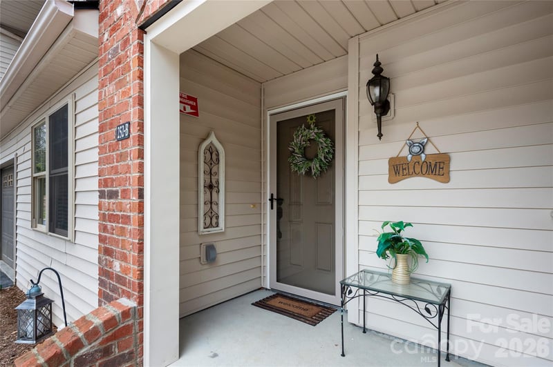 252 Wash Creek Dr #B, Hendersonville, NC 28739