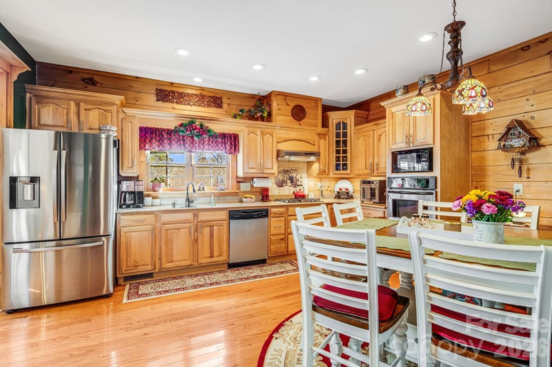 158 Raven Blvd, Lake Lure, NC 28746