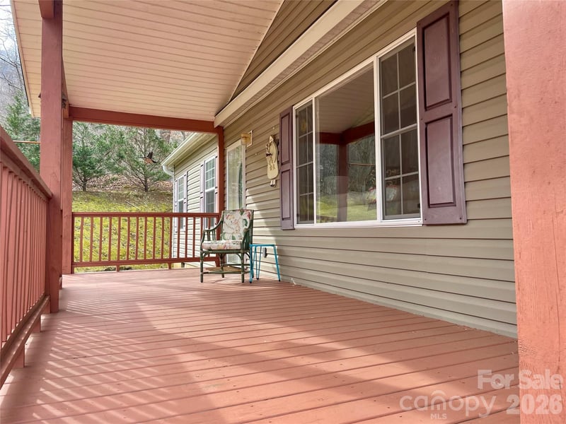 23 Mahan Ln, Waynesville, NC 28786