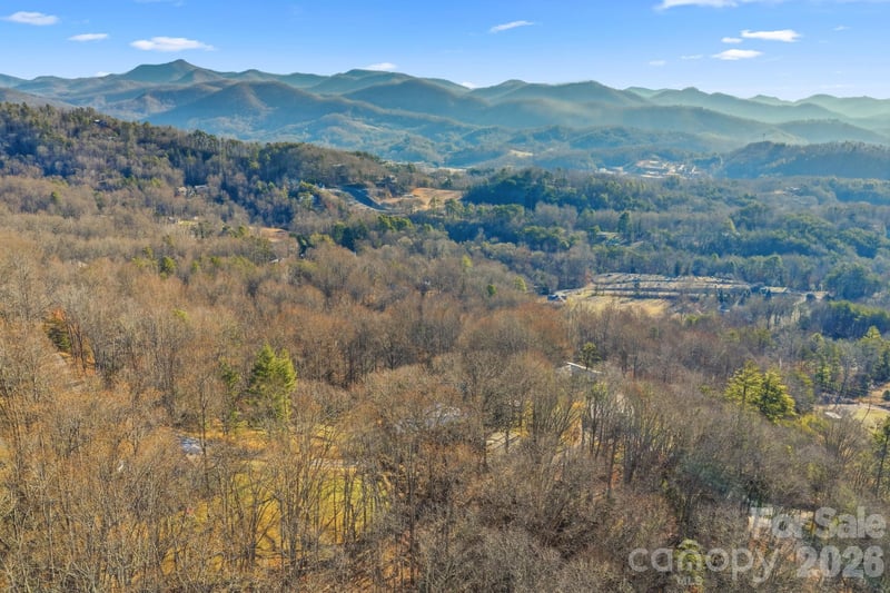 000 Briarwood Rd, Webster, NC 28788
