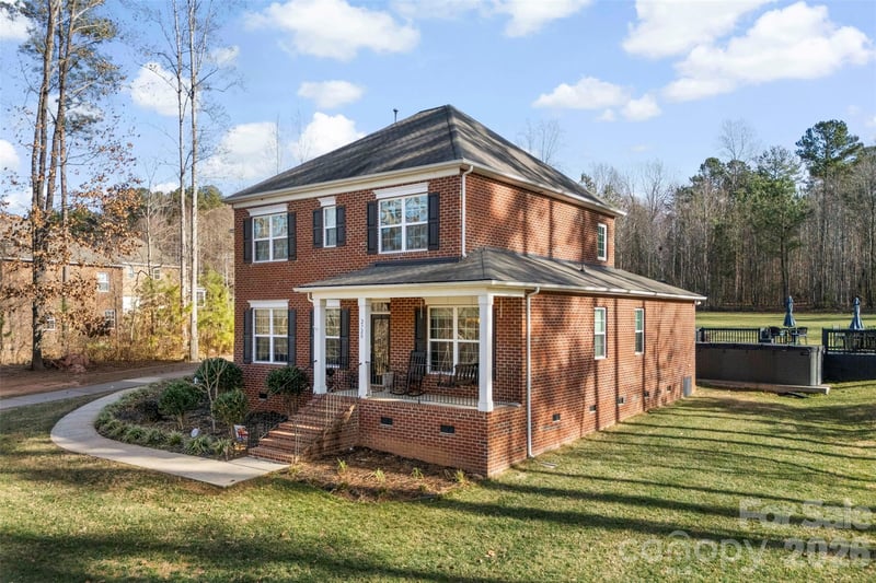 2720 Lakefront Dr, Belmont, NC 28012