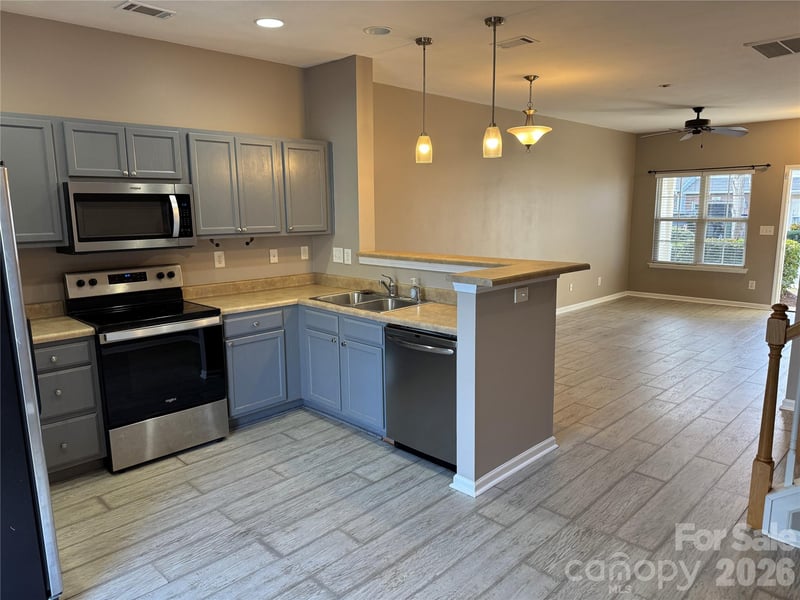 422 Delta Dr, Fort Mill, SC 29715