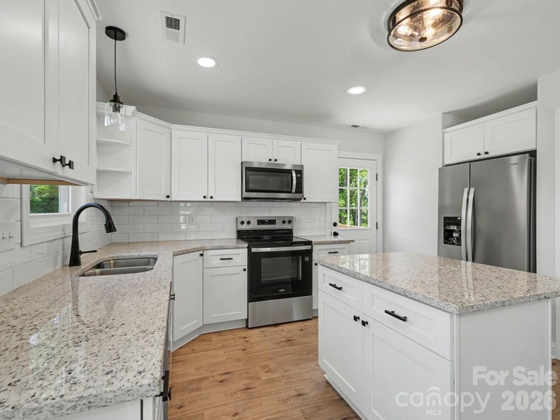 139 Donna Ln, Statesville, NC 28625