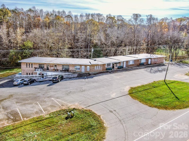 2327 Shelton Ave, Statesville, NC 28677
