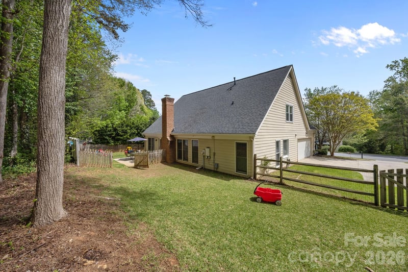 1451 Pine Needle Ln, Mooresville, NC 28115