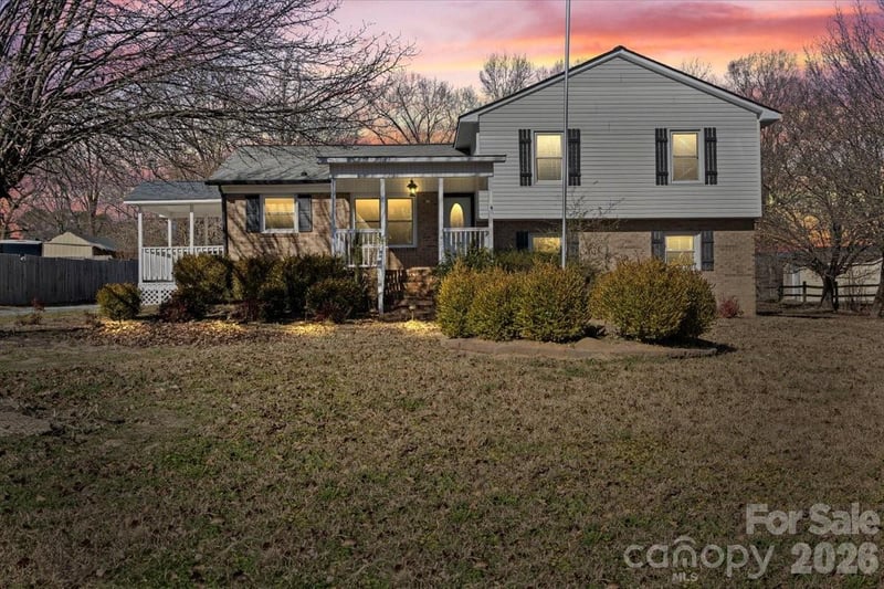 309 Catawba Cir, Matthews, NC 28104