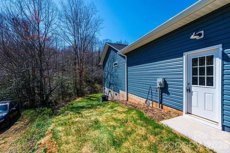 1314 39th Street Cir, Hickory, NC 28602