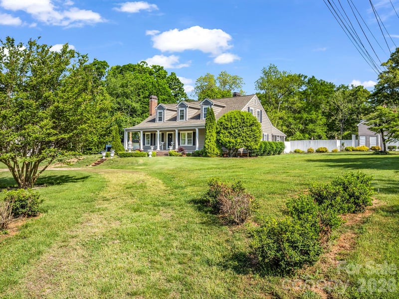 238 Mountain St, Rutherfordton, NC 28139