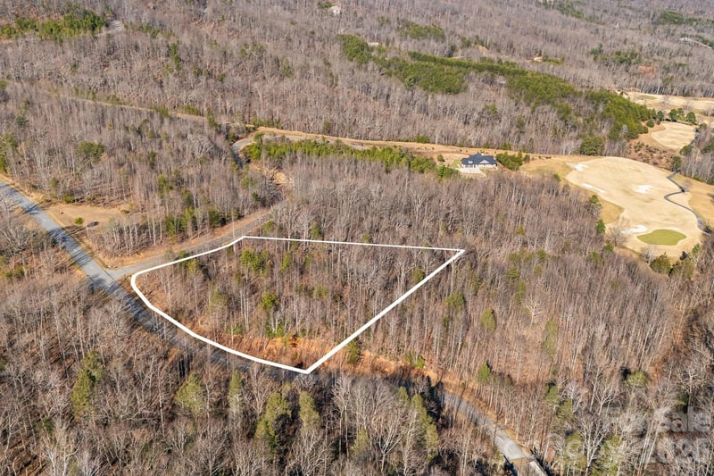 2049 Deep Gap Farm Rd, Mill Spring, NC 28756