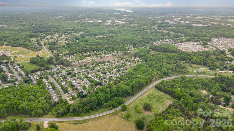 000 Connector Rd, Mooresville, NC 28115
